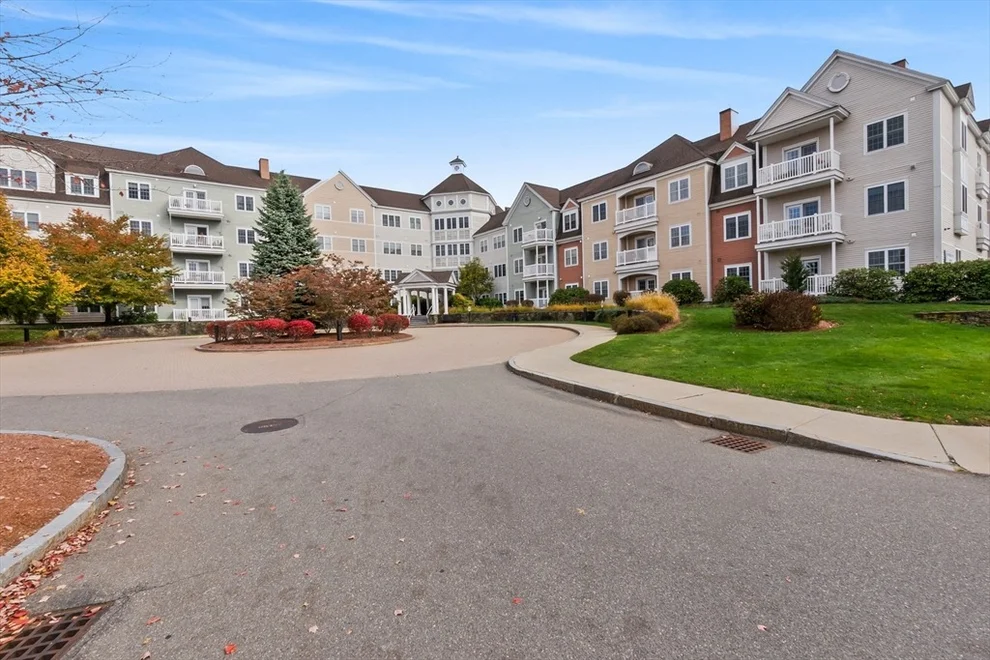 Unit for sale at 6 Woodman Way, Newburyport, MA 01950