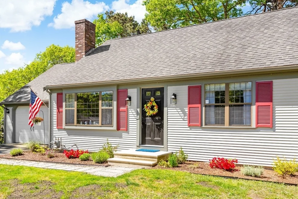 Unit for sale at 7 Bonnie Briar Rd, Barnstable, MA 02655