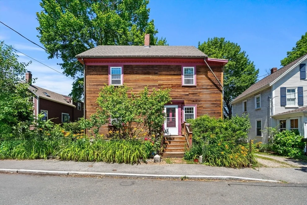 Unit for sale at 36 Summer St, Ipswich, MA 01938