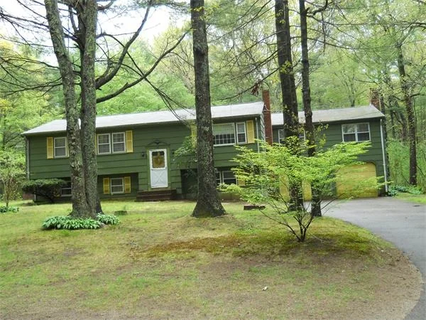 Unit for sale at 26 Little Brook Rd, Pembroke, MA 02359