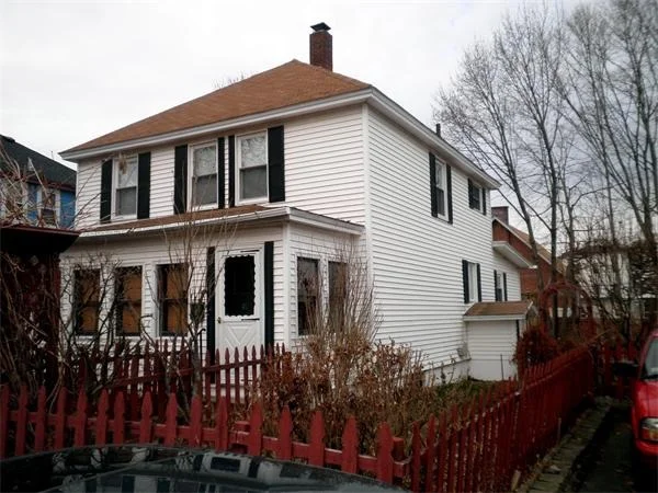 Unit for sale at 40 East St, Clinton, MA 01510