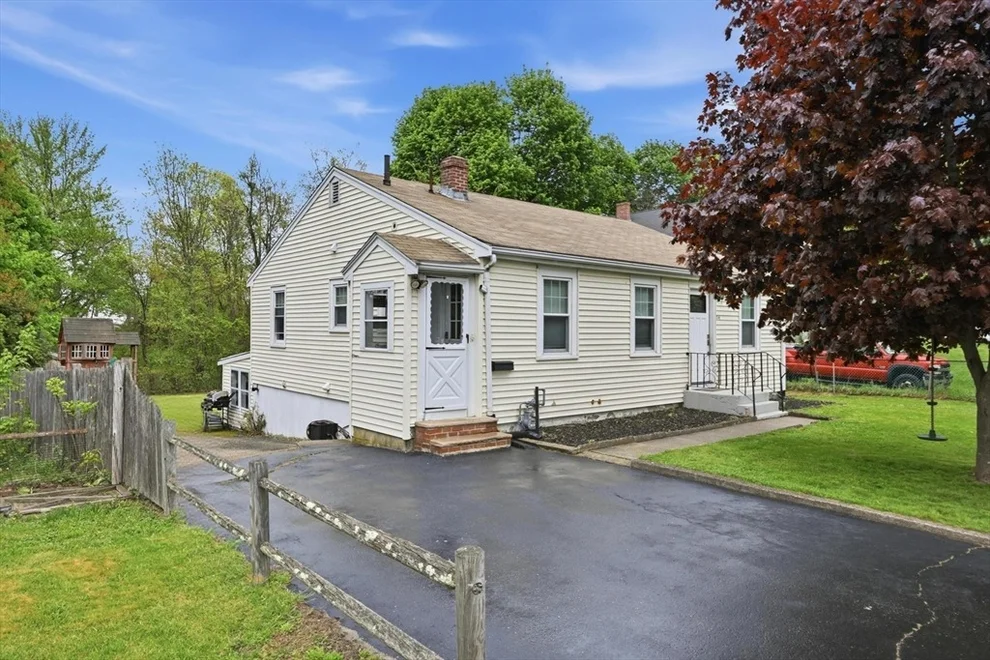 Unit for sale at 24 Warren Ave, Stoughton, MA 02072