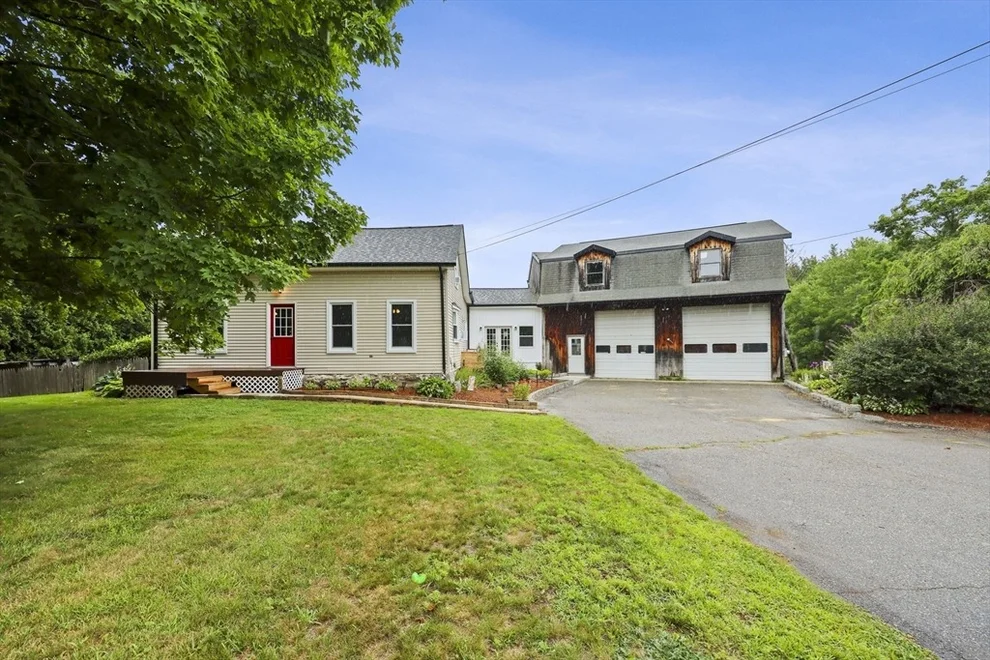 Unit for sale at 401 N Washington St, Belchertown, MA 01007