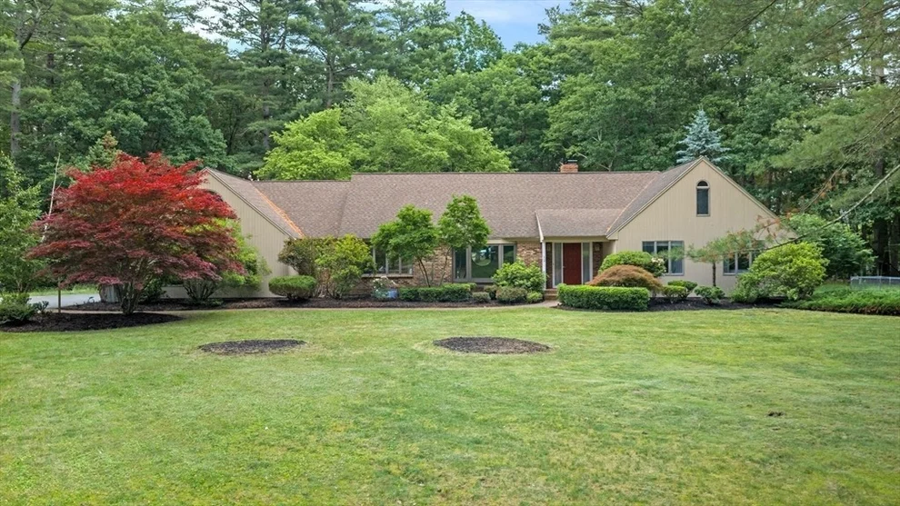 Unit for sale at 12 Parish Lane, Boxford, MA 01921