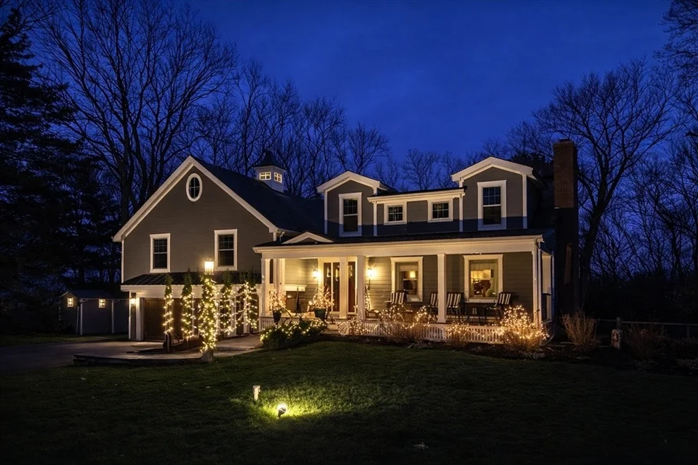 Unit for sale at 10 Hawthorne Rd, Winchester, MA 01890