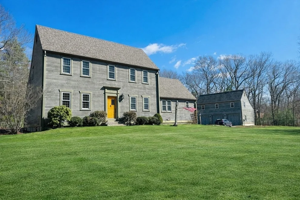 Unit for sale at 2 Marie Dr, Blackstone, MA 01594