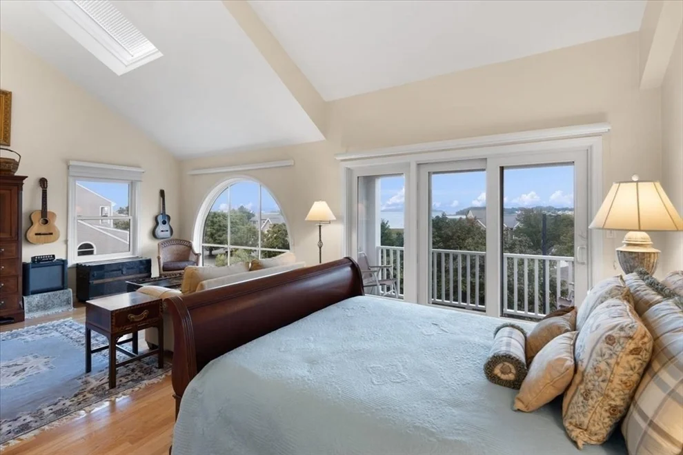 Unit for sale at 14 Sloop Ln, Quincy, MA 02171