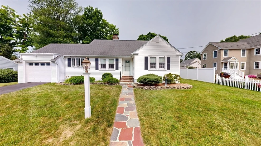 Unit for sale at 6 Maple Circle, Shrewsbury, MA 01545