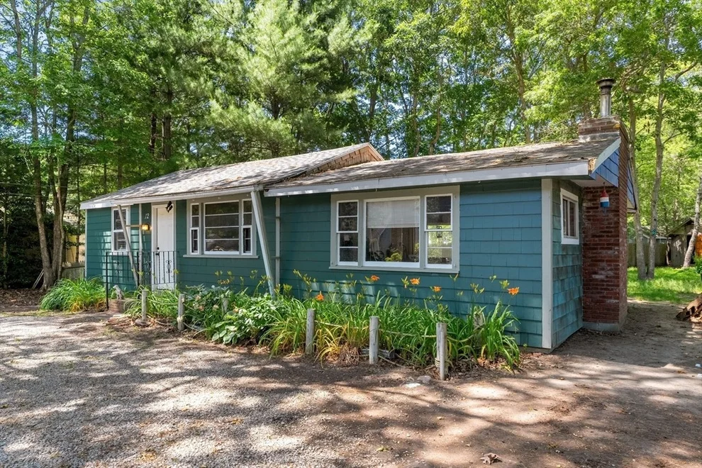 Unit for sale at 12 Edgewood Dr, Falmouth, MA 02536