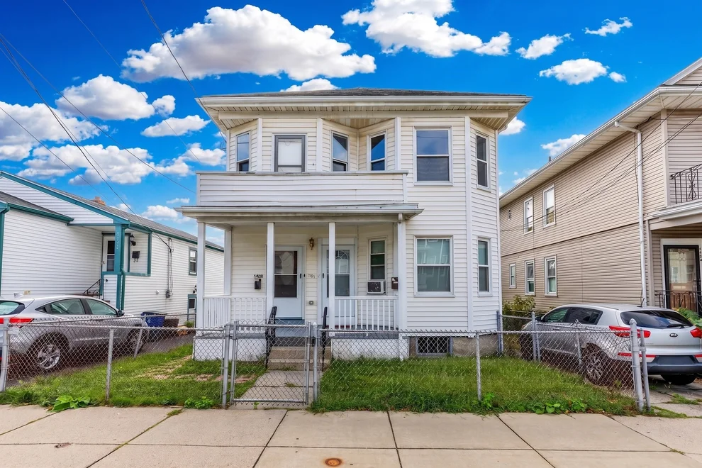 Unit for sale at 1738-1740 North Shore Rd, Revere, MA 02151