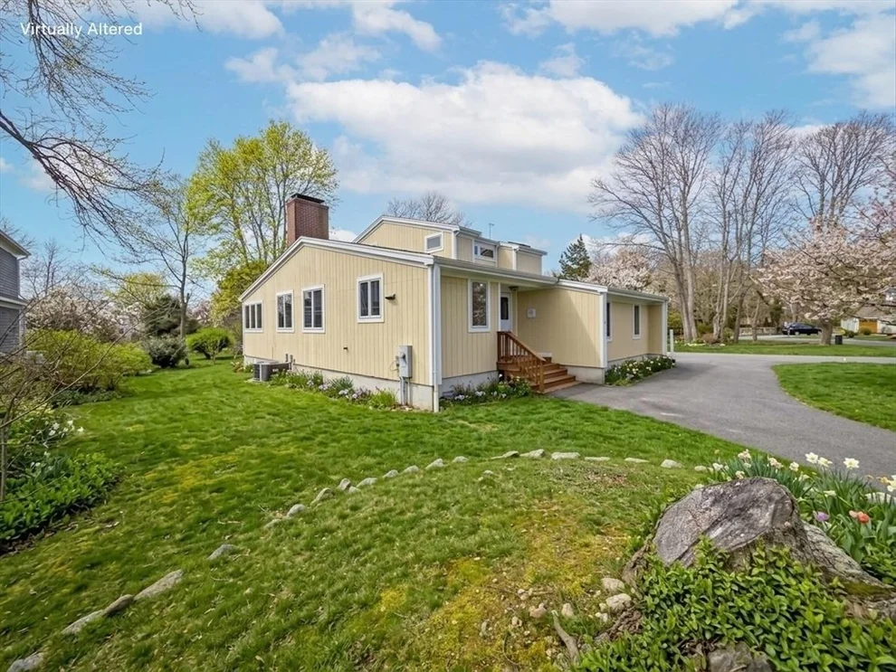 Unit for sale at 28 Pondlet Pl, Falmouth, MA 02540