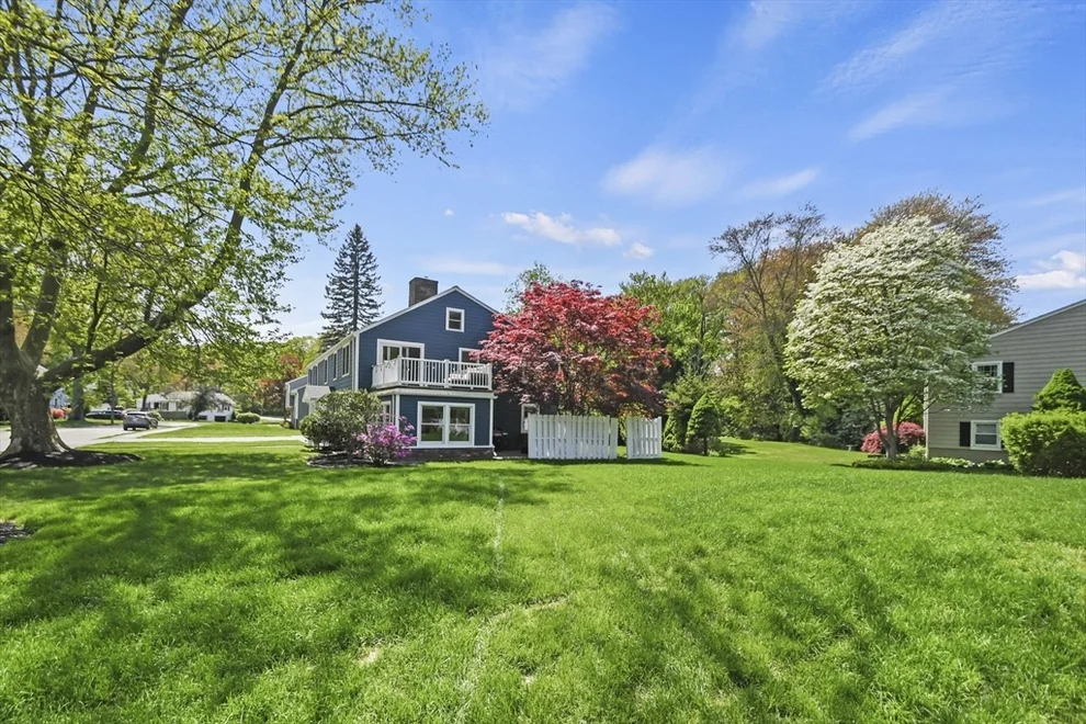 Unit for sale at 8 Longbow Circle, Lynnfield, MA 01940