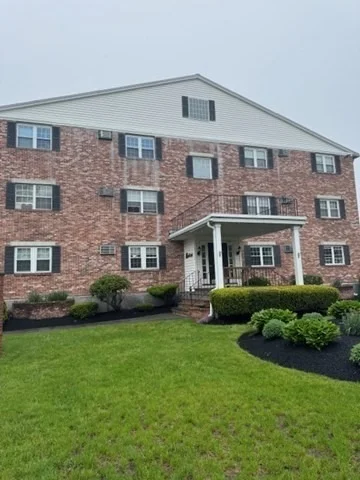 Unit for sale at 305 Pine St, Lowell, MA 01851