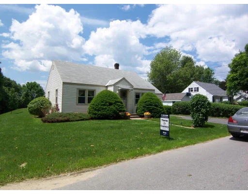 Unit for sale at 406 Hollis Road, Lunenburg, MA 01462