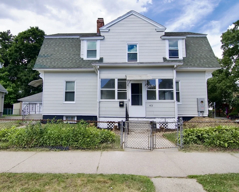 Unit for sale at 43 Princeton St, Springfield, MA 01109