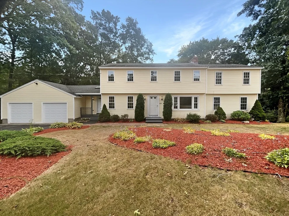Unit for sale at 139 Cranberry Rd, Dracut, MA 01826