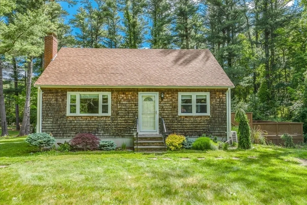 Unit for sale at 152 Alley Rd, Rochester, MA 02770