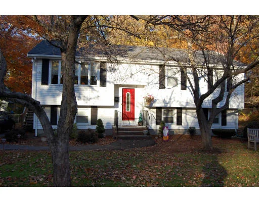 Unit for sale at 4 Linda St, Foxboro, MA 02035