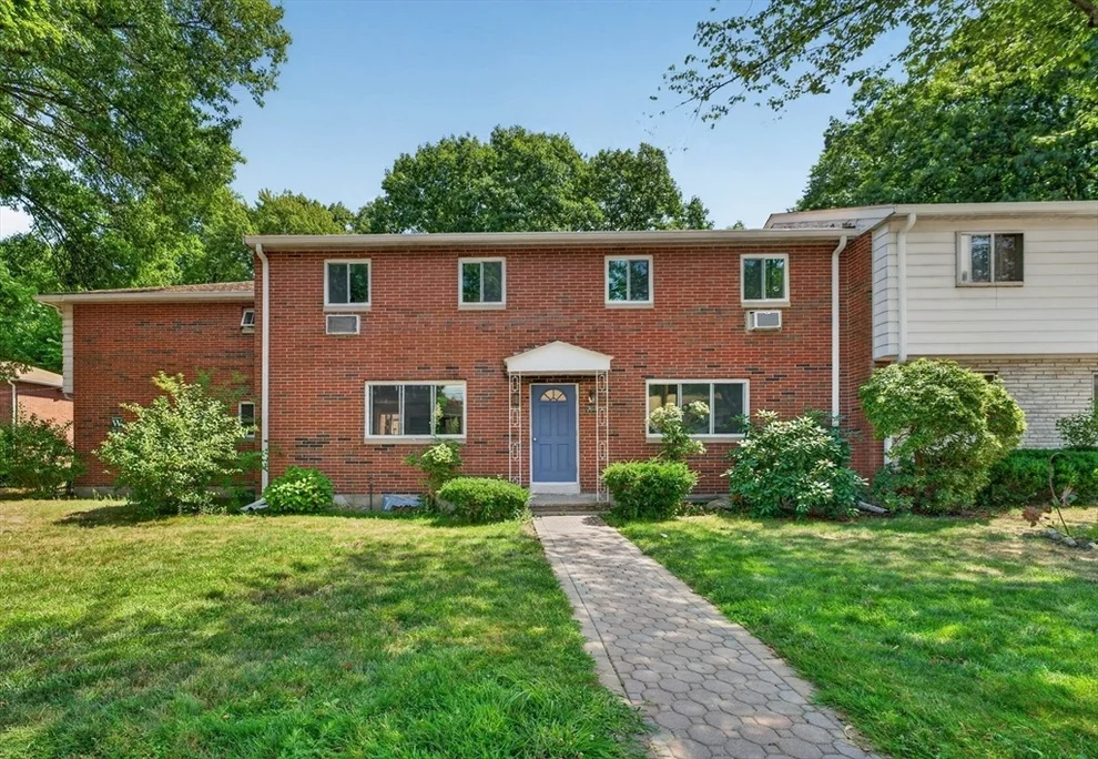 Unit for sale at 201 Bishop Drive, Framingham, MA 01702
