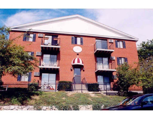 Unit for sale at 56 Edgeworth, Worcester, MA 01605