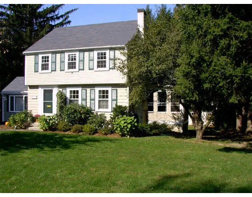 Unit for sale at 105 Bacon St, Natick, MA 01760
