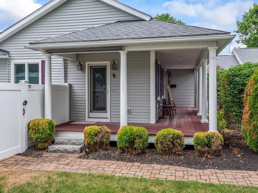 Unit for sale at 137 Main St, Oxford, MA 01540