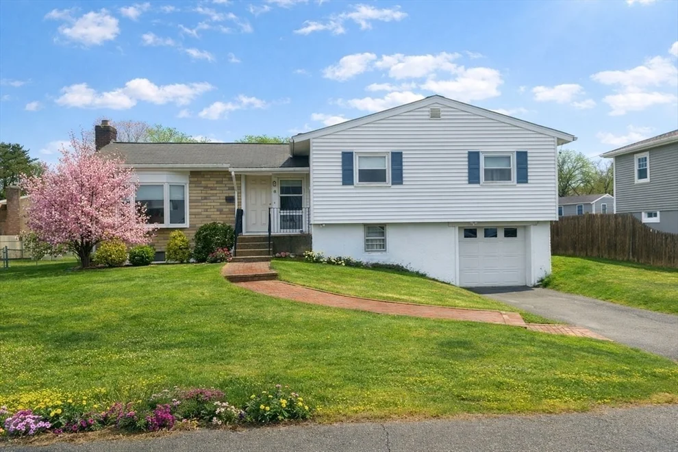 Unit for sale at 8 Walnut Knoll, Canton, MA 02021