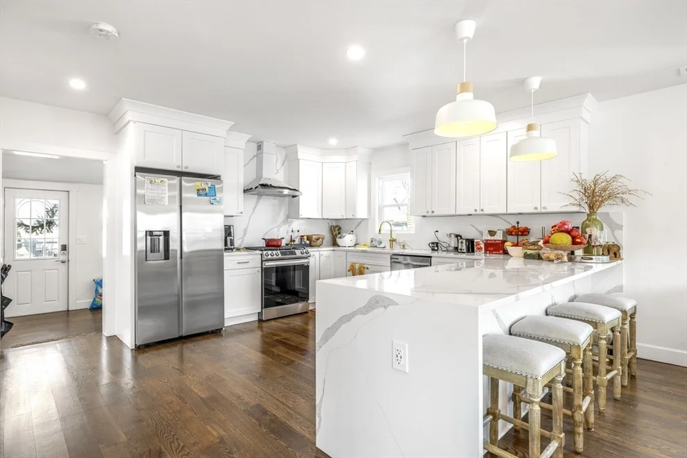 Unit for sale at 652 Sea St, Quincy, MA 02169