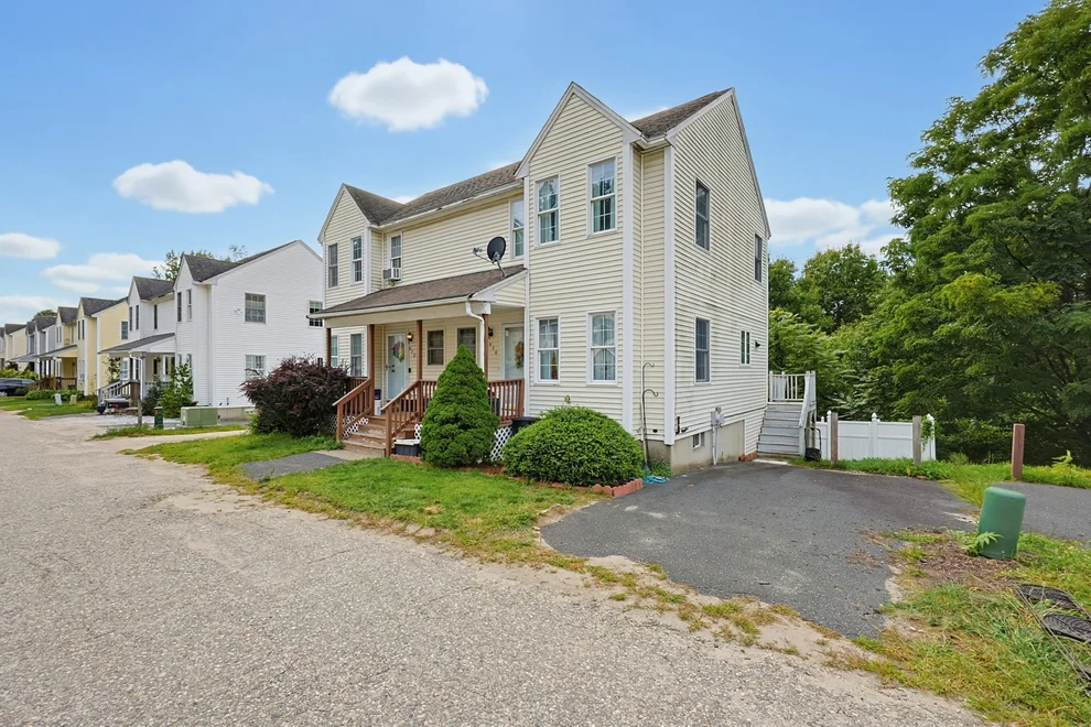 Unit for sale at 474 Plantation St, Worcester, MA 01605