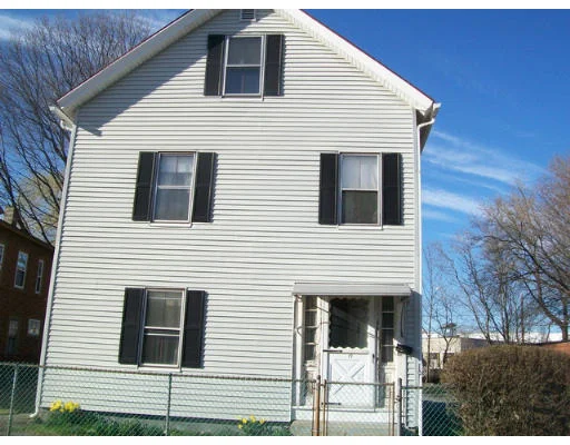 Unit for sale at 13 Washburn St, Worcester, MA 01610