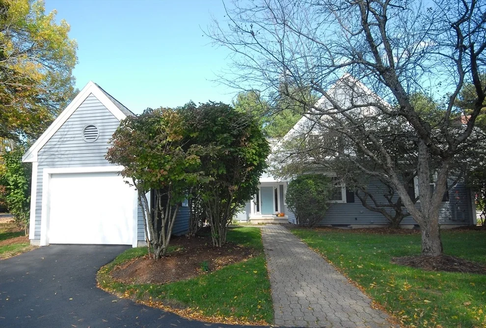 Unit for sale at 12 Mitchell Grant Way, Bedford, MA 01730