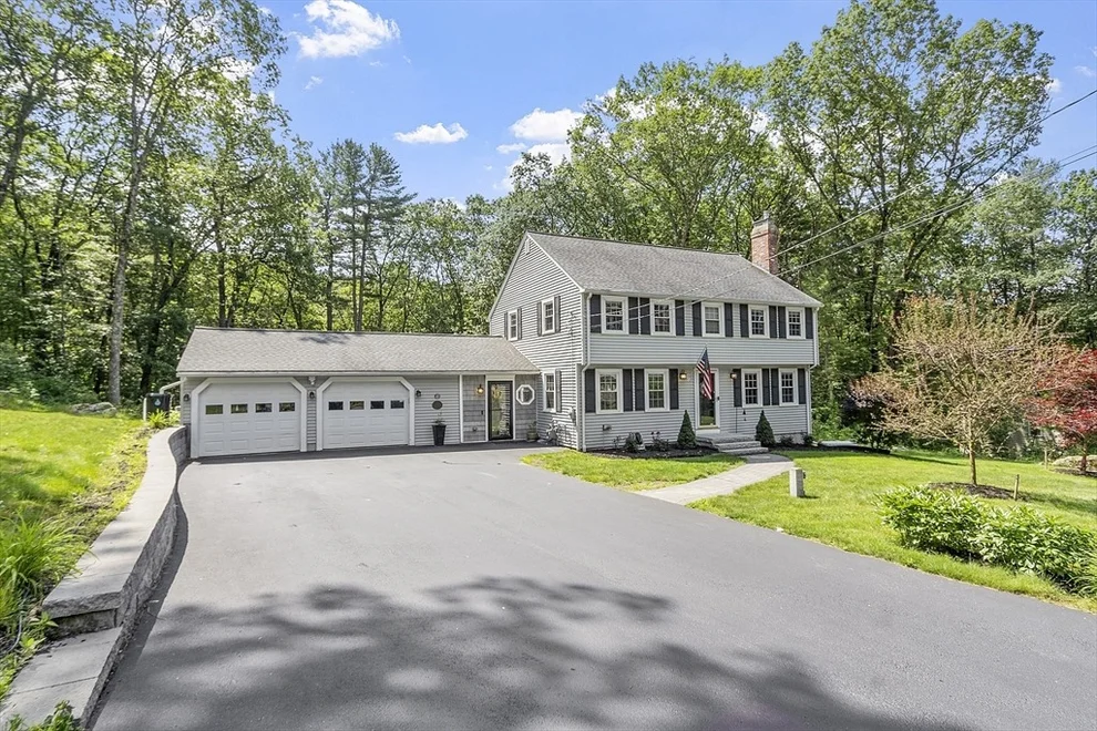 Unit for sale at 40 Abbott Lane, Chelmsford, MA 01824