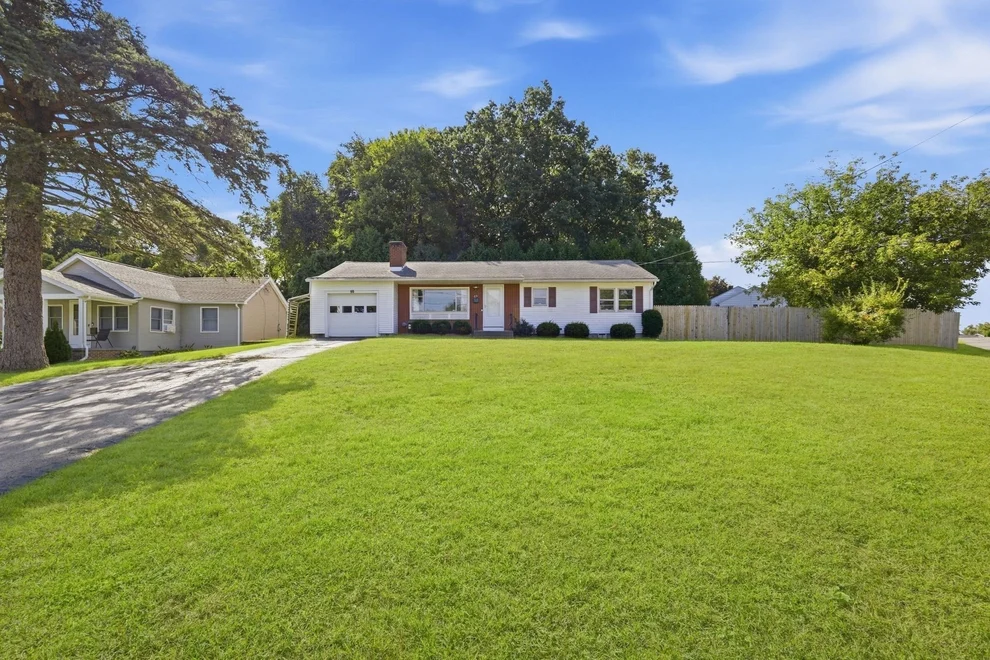 Unit for sale at 59 Washington Ave, South Hadley, MA 01075