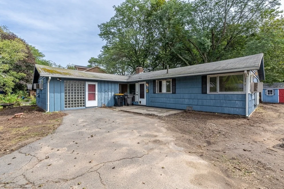 Unit for sale at 109 Hastings St, Framingham, MA 01701