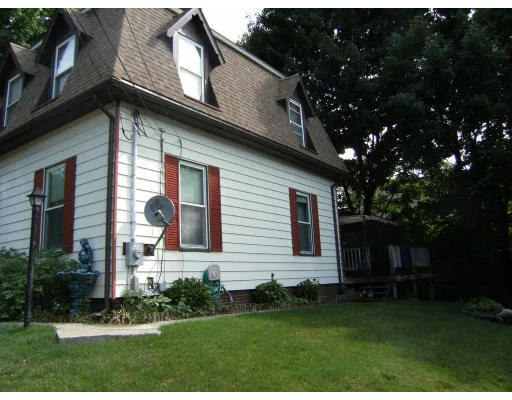 Unit for sale at 5 Kings Ct, Framingham, MA 01701