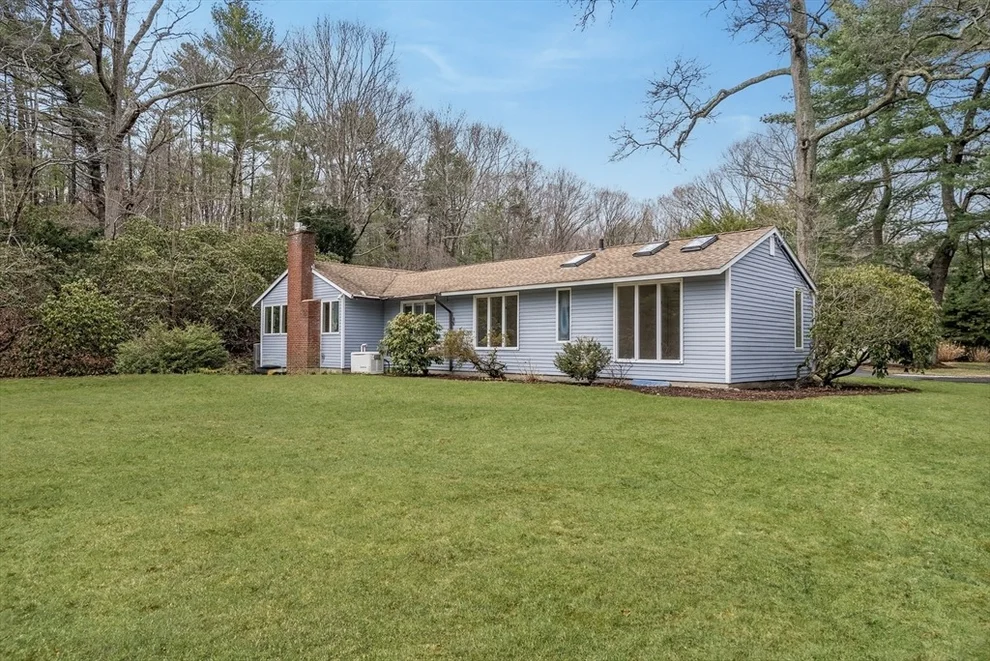 Unit for sale at 7 Walker Road, Manchester, MA 01944