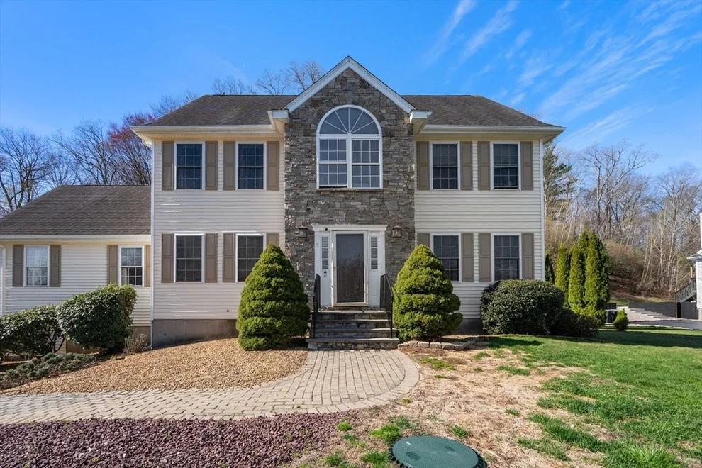 Unit for sale at 3 Jasmine Dr, Oxford, MA 01540