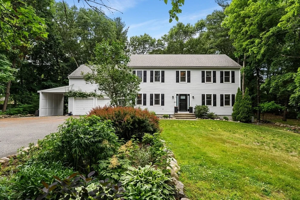 Unit for sale at 159 Pond St, Weymouth, MA 02190
