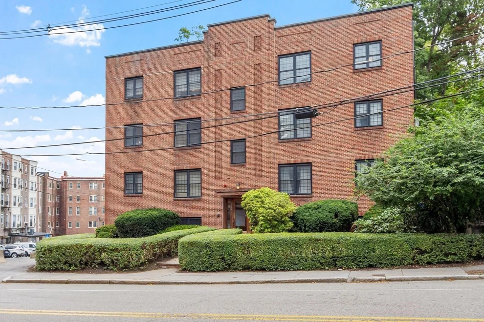 Unit for sale at 159 St Paul Street, Brookline, MA 02446