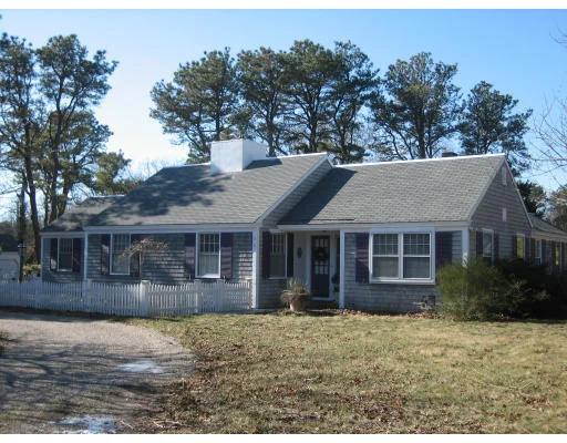 Unit for sale at 53 Crosby Cir, Barnstable, MA 02632