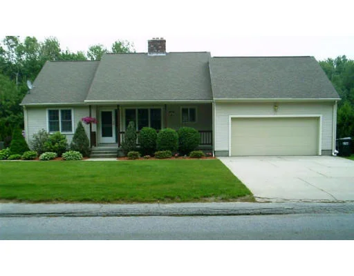 Unit for sale at 331 Pakachaog Street, Auburn, MA 01501