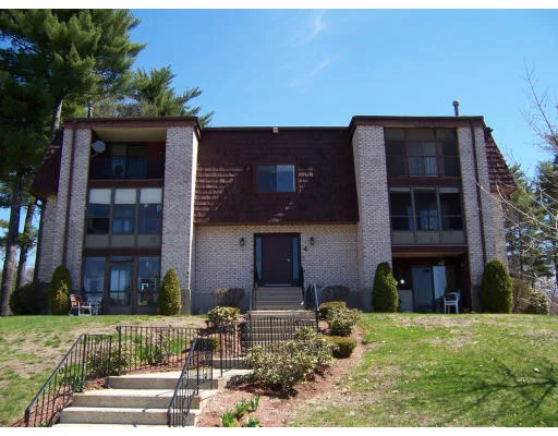 Unit for sale at 4 Greenbriar Drive, North Reading, MA 01864