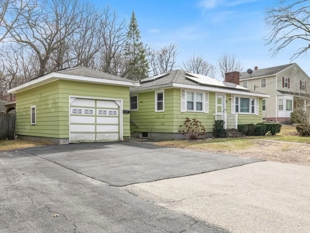 Unit for sale at 174 Sylvester St, Lawrence, MA 01843