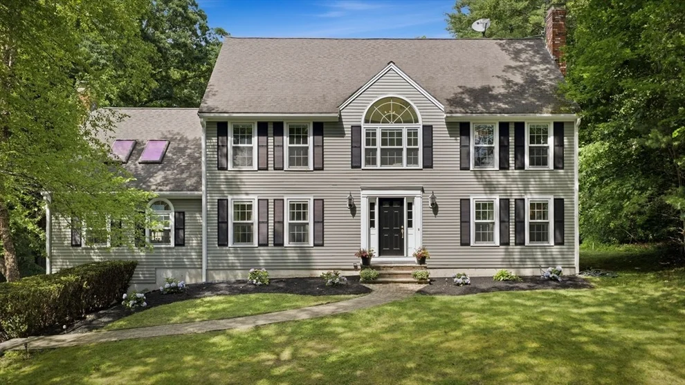 Unit for sale at 4 Juniper Ln, Topsfield, MA 01983