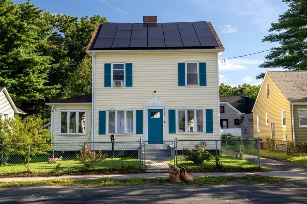 Unit for sale at 1388 Bay St, Springfield, MA 01109