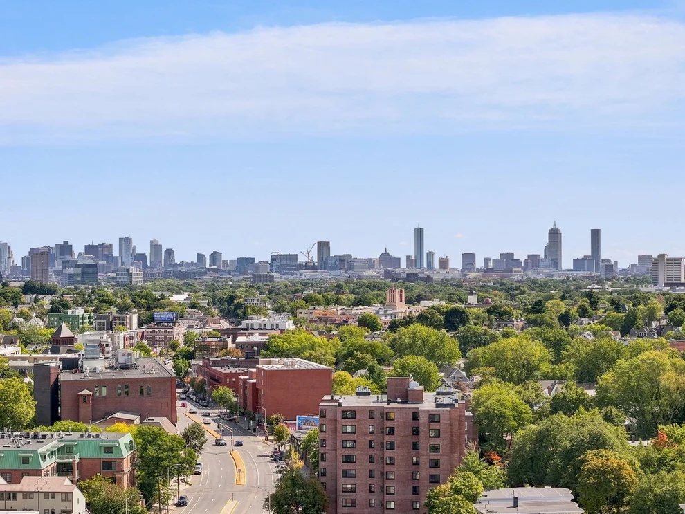 Unit for sale at 5 Haskell Street, Cambridge, MA 02140