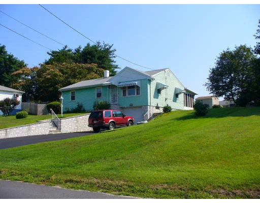 Unit for sale at 4 Hopewell Street, Taunton, MA 02780