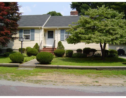 Unit for sale at 32 Wilson St., Reading, MA 01867