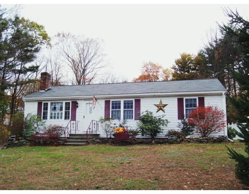 Unit for sale at 17 Picadilly St, Upton, MA 01568