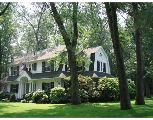 Unit for sale at 207 Farmington Road, Longmeadow, MA 01106
